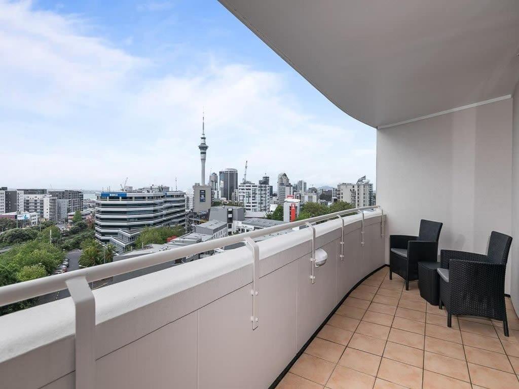 Beautiful Sky Tower View Home Near K' Road W/ Free Parking Auckland Exterior photo